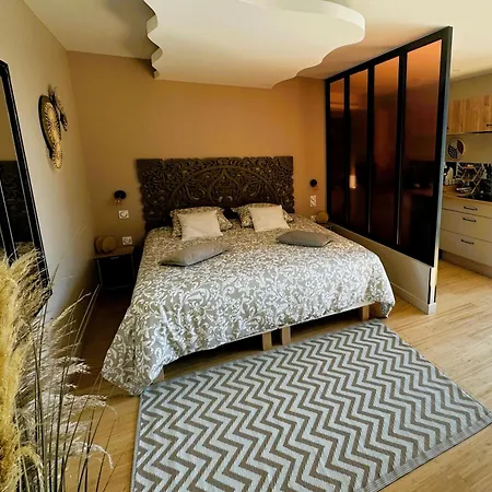 Le Dix - Classic - Proche Uzes 公寓 *